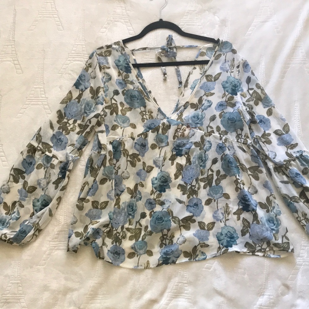 Blue patterned top